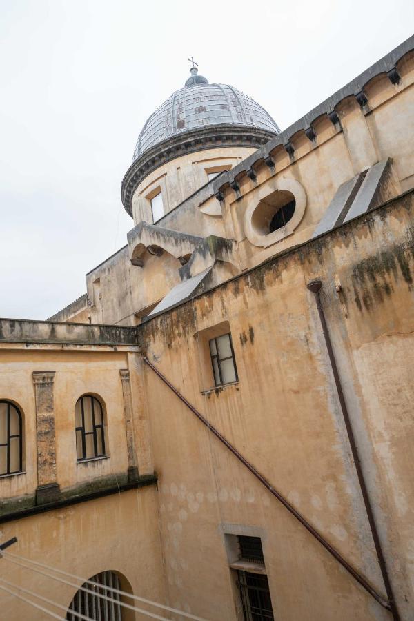 Cattedrale Duomo 77 Apartments By Dimorra Naples Exterior photo